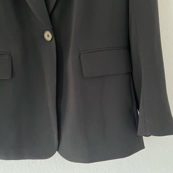 H&M Black Blazer - Picture 2 of 6